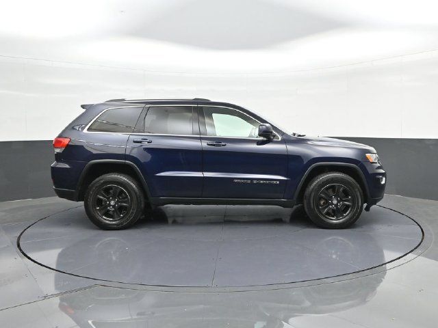 Used 2017 Jeep Grand Cherokee Laredo w/ Quick Order Package 23E AWD/4WD image 21