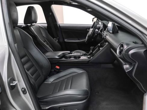 Used 2022 Lexus IS 350 F Sport image 34
