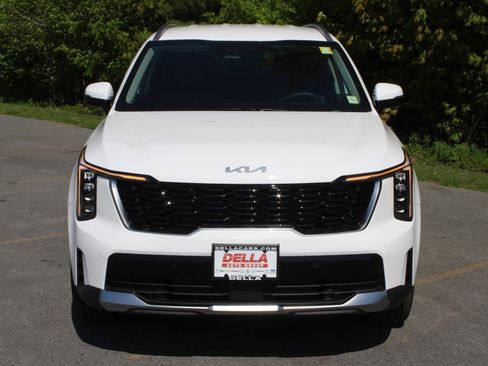 New 2026 Kia Sorento S AWD/4WD image 2