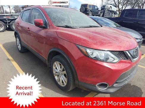 Used 2018 Nissan Rogue Sport SV w/ SV All-Weather Package image 1