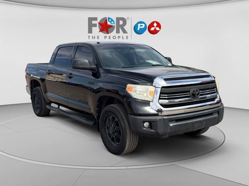 Used 2016 Toyota Tundra SR5 w/ SR5 Upgrade Package AWD/4WD image 7