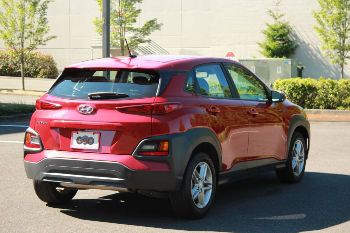 Used 2021 Hyundai Kona SE AWD/4WD image 7