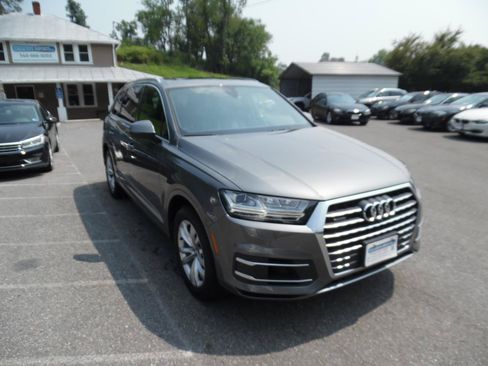 Used 2017 Audi Q7 3.0T Premium Plus AWD/4WD image 8