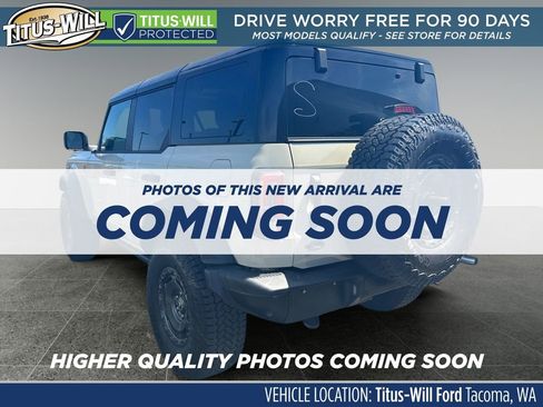 Used 2025 Ford Bronco Badlands AWD/4WD image 3