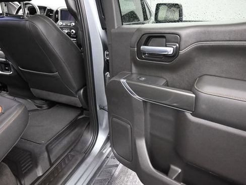 Used 2021 GMC Sierra 1500 AT4 w/ AT4 Preferred Package AWD/4WD image 13