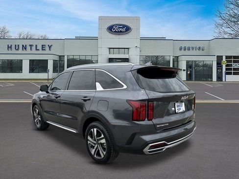 Used 2023 Kia Sorento EX w/ Panoramic Sunroof Package FWD image 5