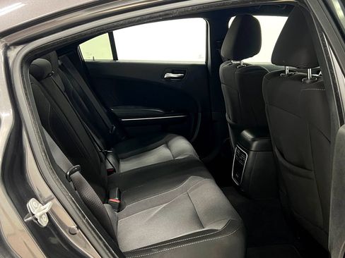 Used 2022 Dodge Charger SXT AWD/4WD image 32