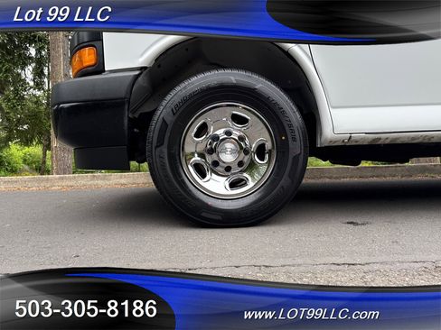 Used 2019 Chevrolet Express 3500 w/ Driver Convenience Package image 75