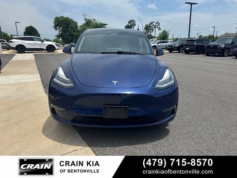 Used 2022 Tesla Model Y Long Range AWD/4WD image 5