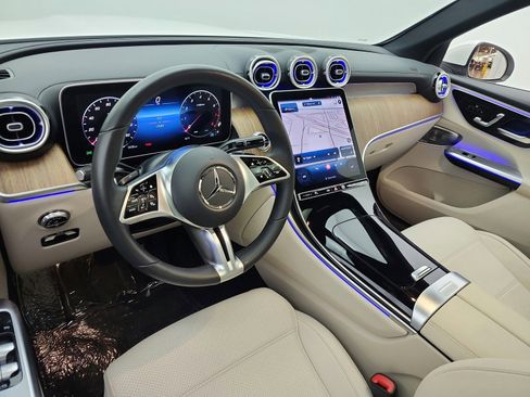 Certified 2023 Mercedes-Benz GLC 300 4MATIC image 9
