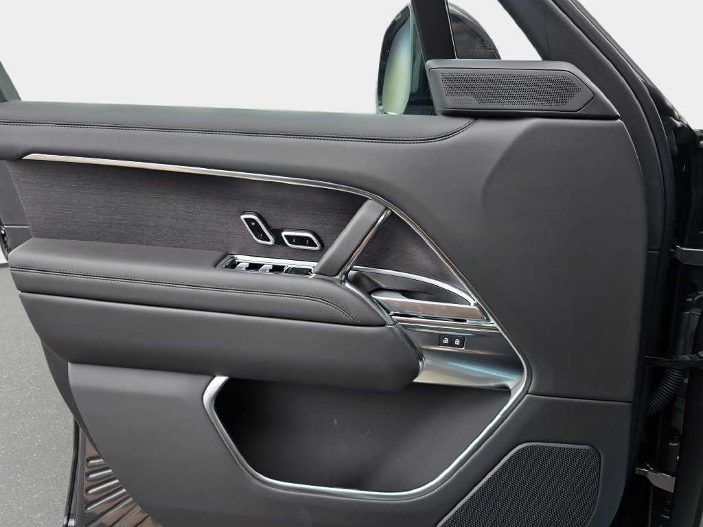 New 2026 Land Rover Range Rover SE AWD/4WD image 28