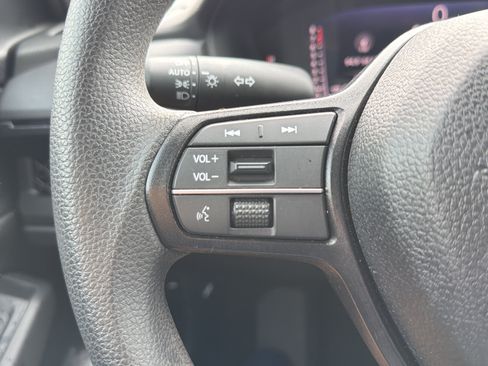Used 2025 Honda Accord SE image 21