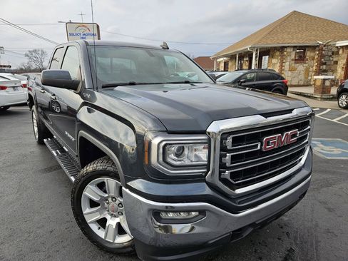 Used 2018 GMC Sierra 1500 SLE w/ SLE Value Package image 7