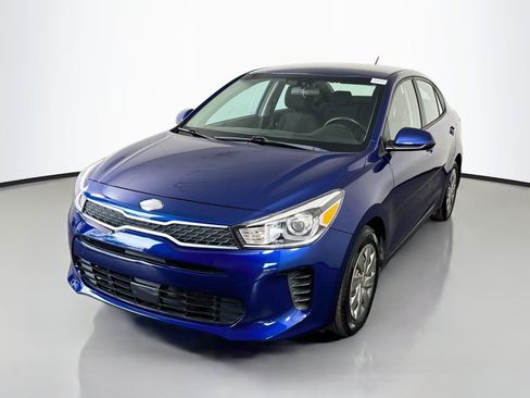 Used 2019 Kia Rio S w/ Technology Package FWD image 4