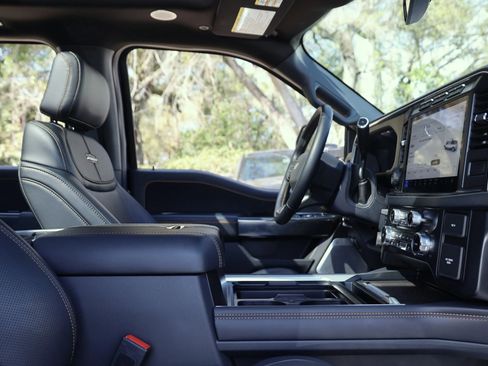 Used 2024 Ford F450 Platinum w/ FX4 Off-Road Package image 63