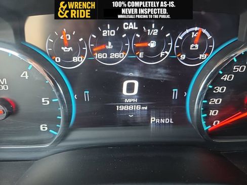 Used 2017 GMC Yukon XL SLT AWD/4WD image 2