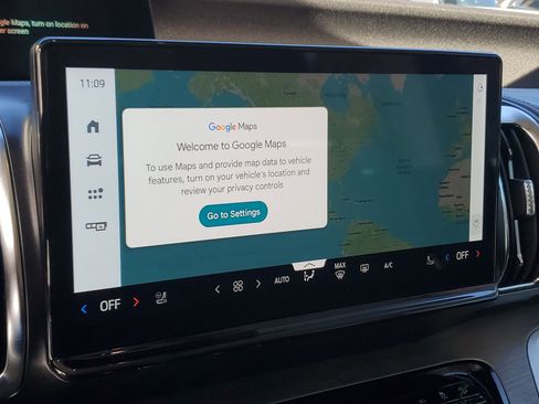 Used 2025 Ford Expedition Platinum w/ Driver's Package image 29