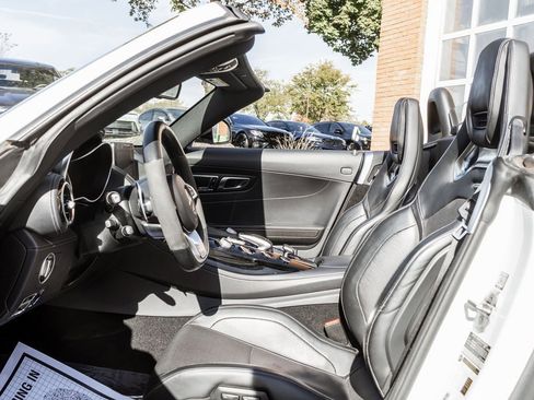 Used 2018 Mercedes-Benz AMG GT Roadster w/ Lane Tracking Package image 29