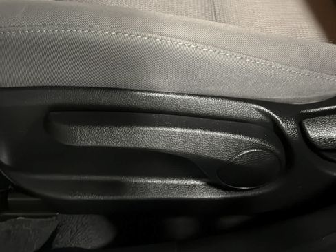 Used 2017 Kia Forte LX FWD image 18