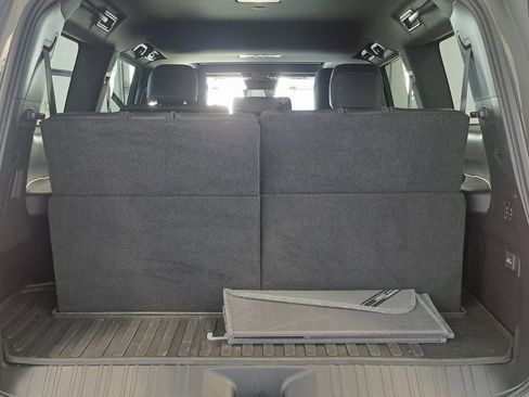 Used 2024 Lexus GX 550 image 34