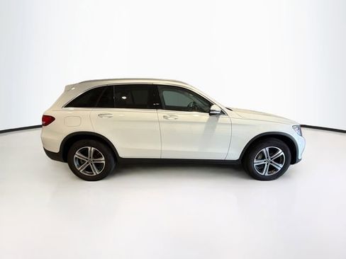 Used 2018 Mercedes-Benz GLC 300 4MATIC image 6