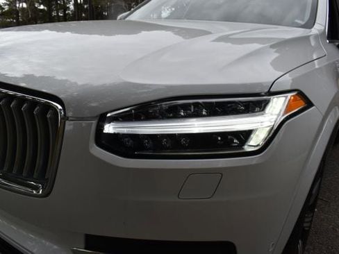 New 2024 Volvo XC90 T8 Plus w/ Protection Package Premier AWD/4WD image 10