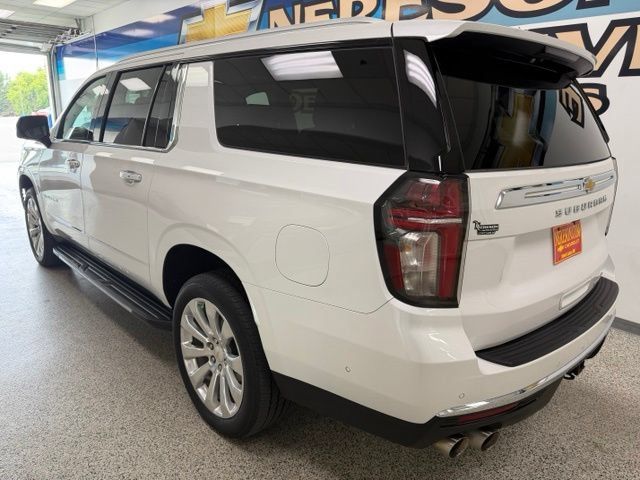 Used 2024 Chevrolet Suburban Premier w/ Advanced Technology Package AWD/4WD image 7