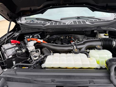 Certified 2025 Ford F150 XLT w/ Equipment Group 302A MID image 25