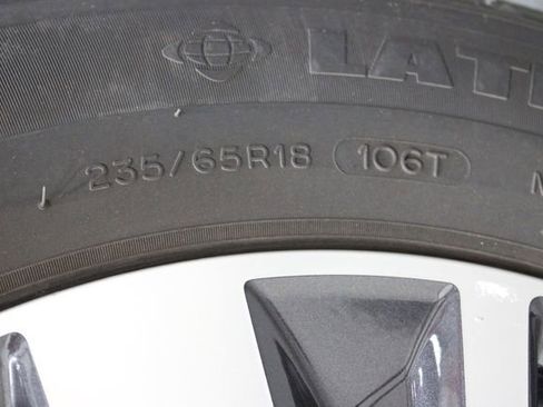 Used 2023 Nissan Murano SV image 44