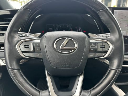 Used 2024 Lexus RX 350 Premium w/ Convenience Package FWD image 27