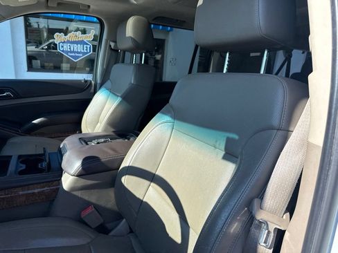 Used 2015 Chevrolet Suburban LTZ AWD/4WD image 31