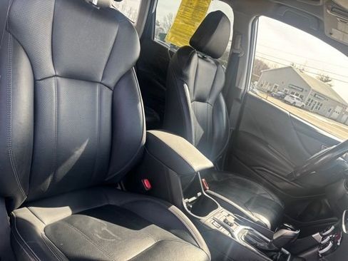 Used 2020 Subaru Forester Limited image 9