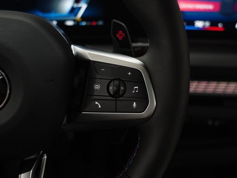 Used 2025 BMW M235i xDrive w/ Premium Package image 18