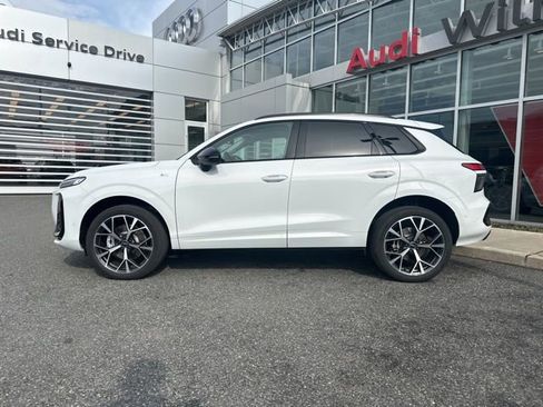 New 2026 Audi Q3 quattro 2.0T image 2