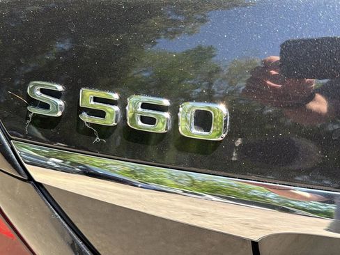 Used 2020 Mercedes-Benz S 560 4MATIC Sedan image 18