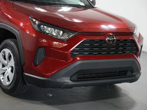 Certified 2020 Toyota RAV4 LE FWD image 4