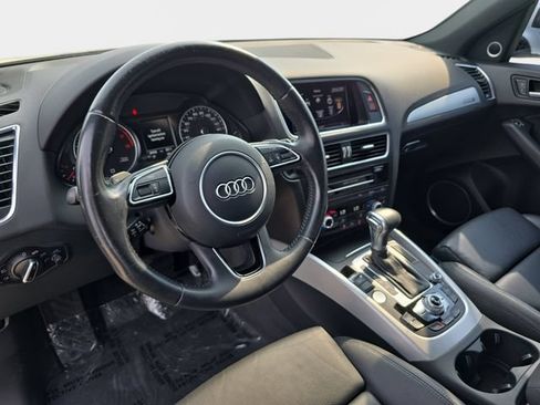 Used 2017 Audi Q5 2.0T Premium Plus w/ Technology Package AWD/4WD image 19
