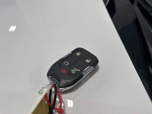 Used 2023 GMC Acadia SLT w/ Preferred Package FWD image 43