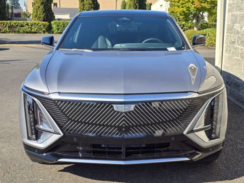 New 2026 Cadillac Lyriq Luxury image 12