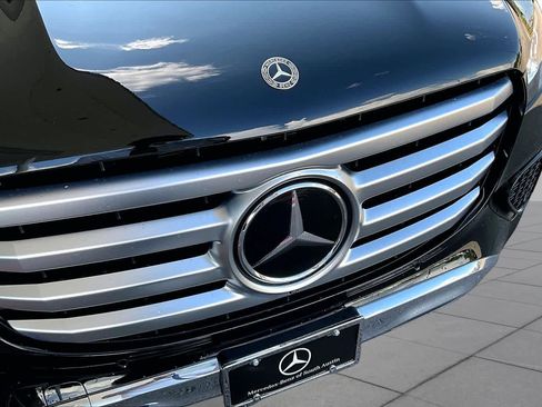 Used 2024 Mercedes-Benz GLS 450 4MATIC image 29