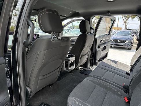 Used 2020 RAM 1500 Big Horn AWD/4WD image 34