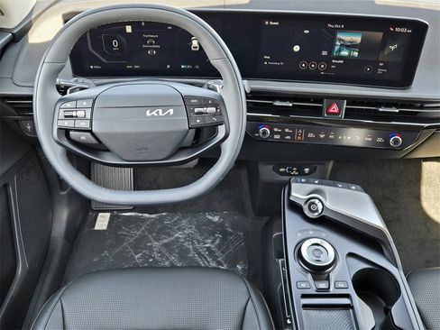 New 2025 Kia EV6 Wind image 20