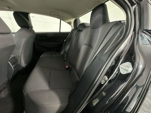 Used 2022 Toyota Corolla LE FWD image 23