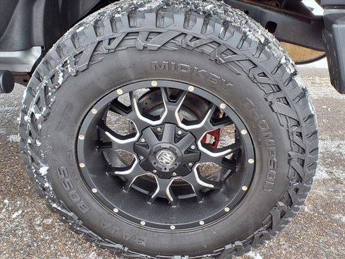 Used 2014 Jeep Wrangler Unlimited Sport image 7