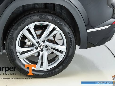 Used 2024 Volkswagen Atlas Cross Sport SEL R-Line AWD/4WD image 6