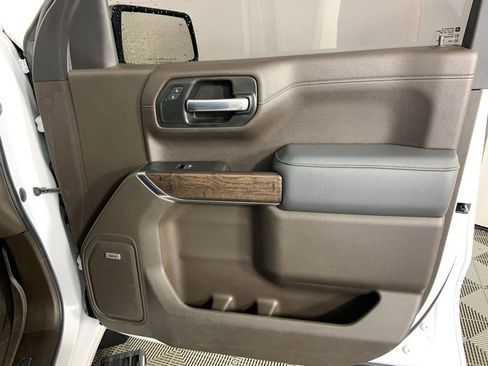 Used 2021 GMC Sierra 1500 Denali w/ Denali Ultimate Package image 15