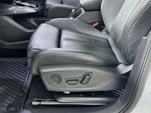 Used 2023 Audi Q4 e-tron Premium Plus w/ Premium Plus AWD/4WD image 20