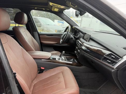 Used 2017 BMW X5 xDrive40e image 8