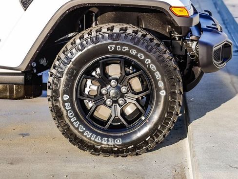 New 2026 Jeep Gladiator Willys image 11