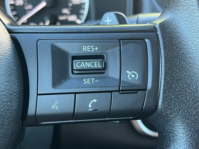 Used 2023 Nissan Rogue S AWD/4WD image 17